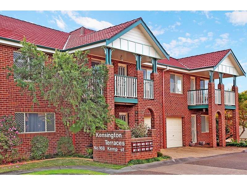 8/170 Kemp Street, Hamilton South NSW 2303