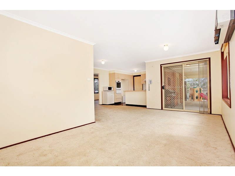 3 Lantana Close, Cameron Park NSW 2285