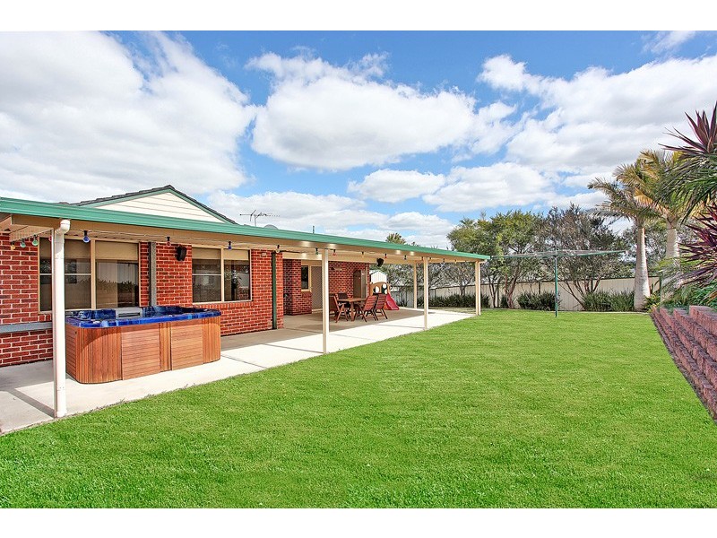 3 Lantana Close, Cameron Park NSW 2285