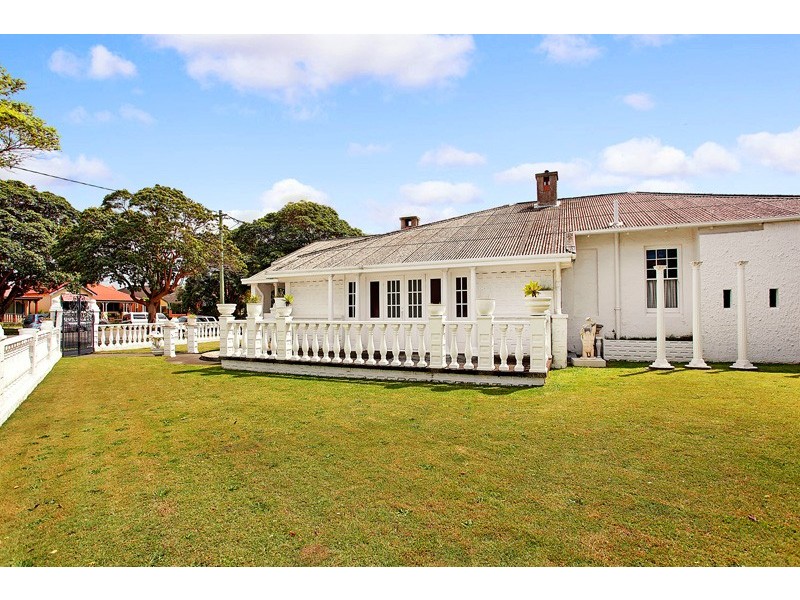 73 Gordon Ave, Hamilton South NSW 2303