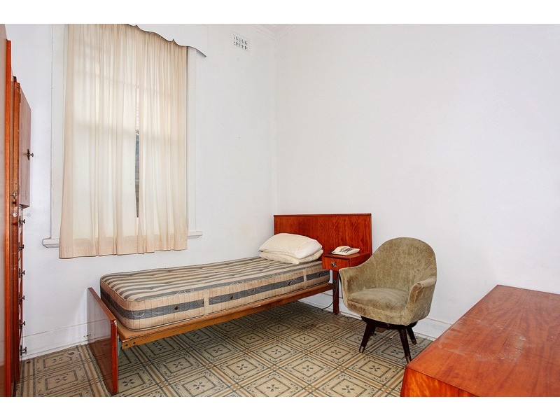 73 Gordon Ave, Hamilton South NSW 2303