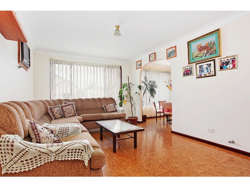 62 Sunderland St, Mayfield NSW 2304