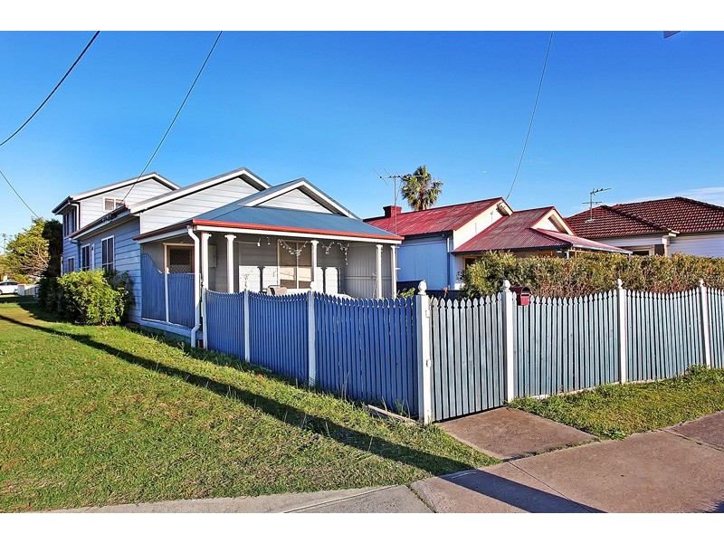 144 Fullerton Street, Stockton NSW 2295