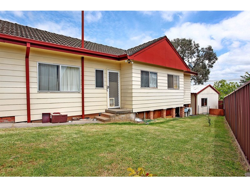4 Truscott St, Shortland NSW 2307