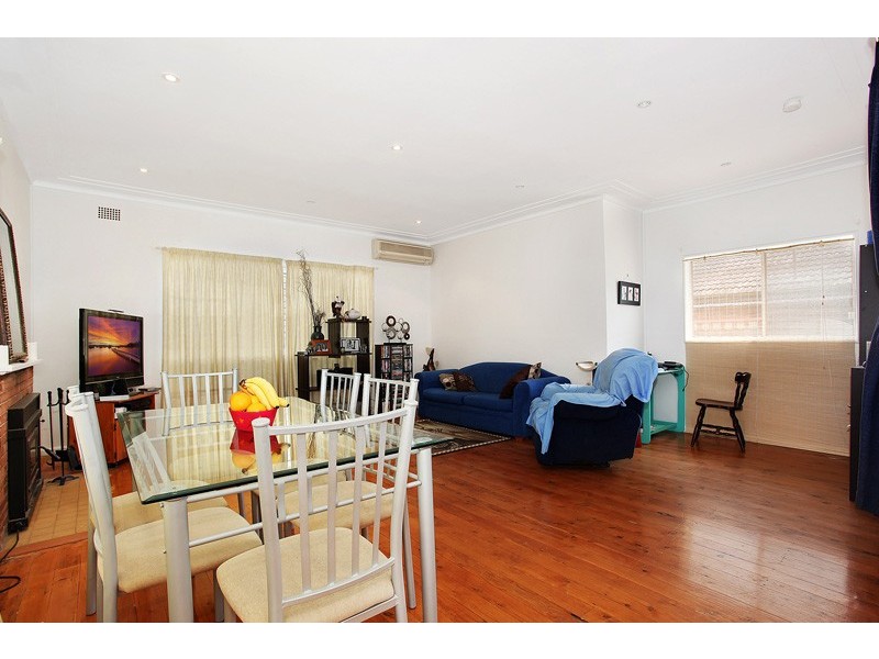 4 Truscott St, Shortland NSW 2307