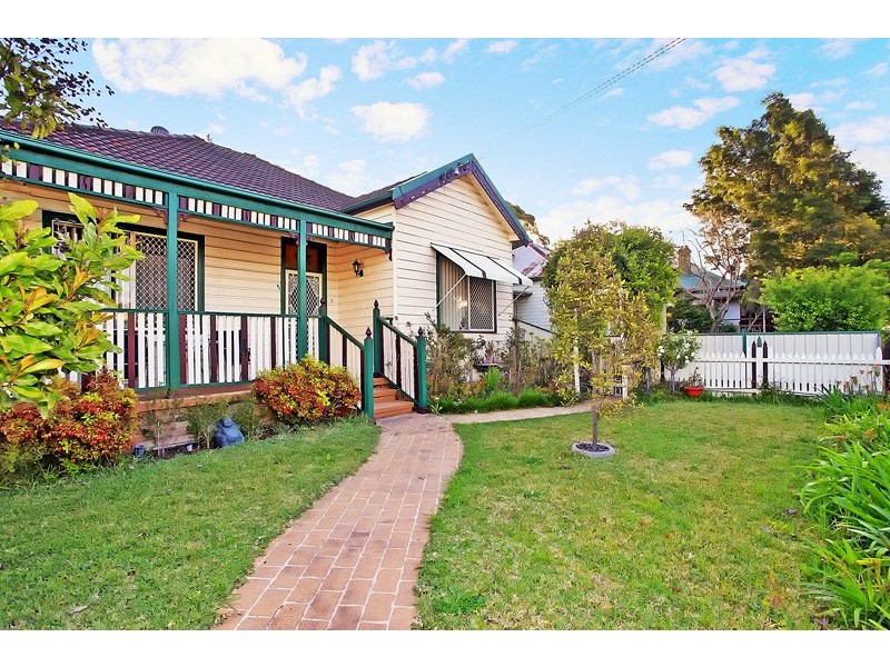 8 Prince St, Waratah NSW 2298