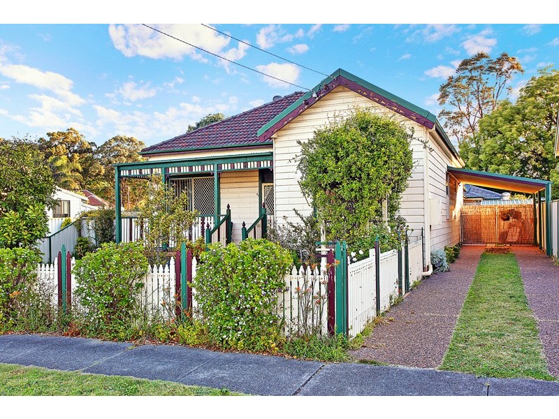 8 Prince St, Waratah NSW 2298