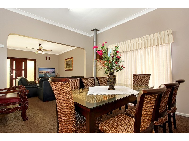 52 Sunderland St, Mayfield NSW 2304