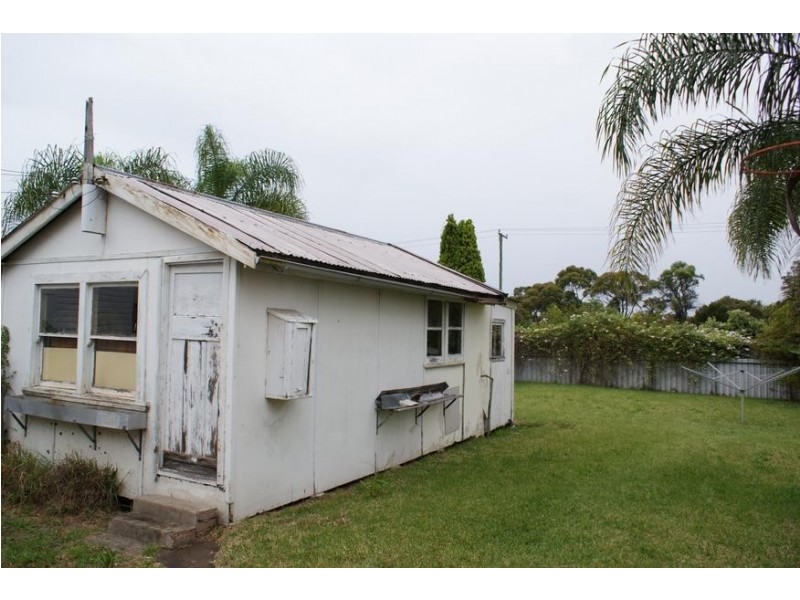 38 Sydney St, Gateshead NSW 2290