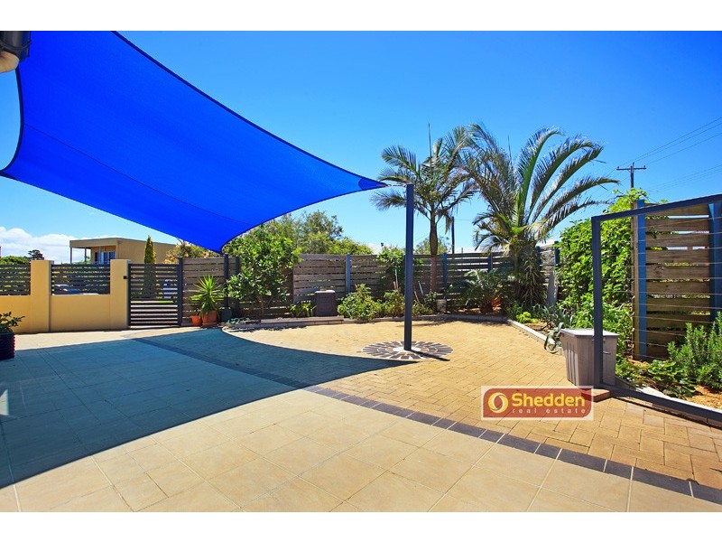 19 Fullerton Street, Stockton NSW 2295