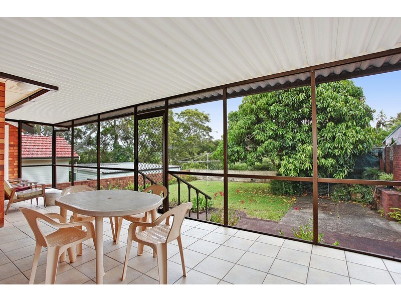 7 Victoria Cres, New Lambton Heights NSW 2305