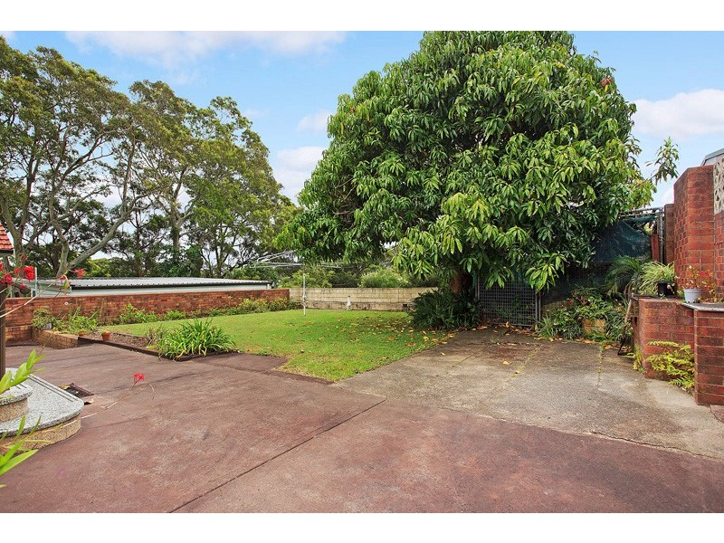 7 Victoria Cres, New Lambton Heights NSW 2305