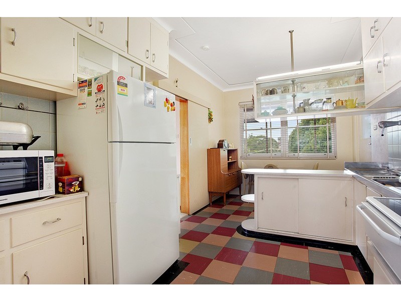 7 Victoria Cres, New Lambton Heights NSW 2305