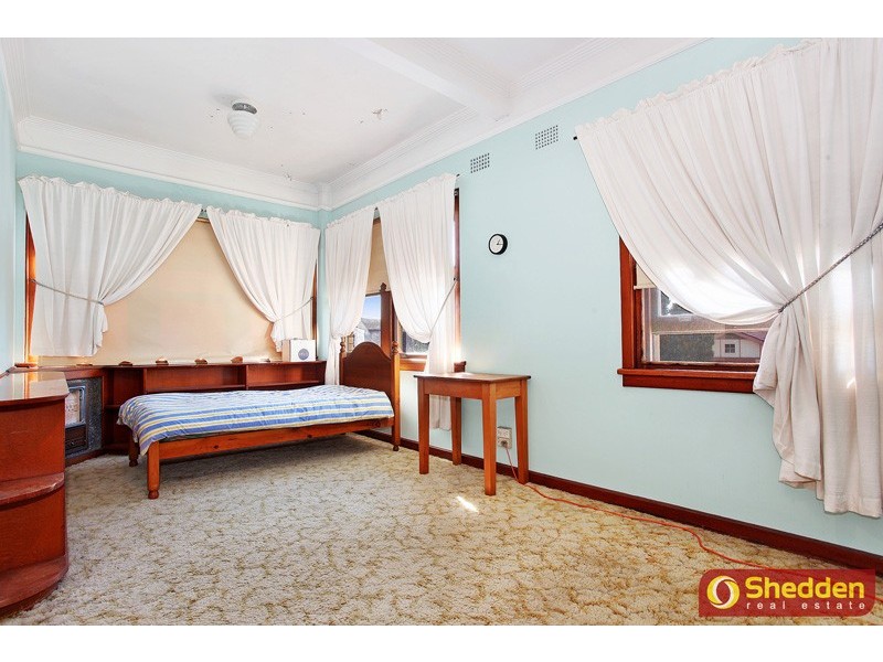 Hamilton East NSW 2303