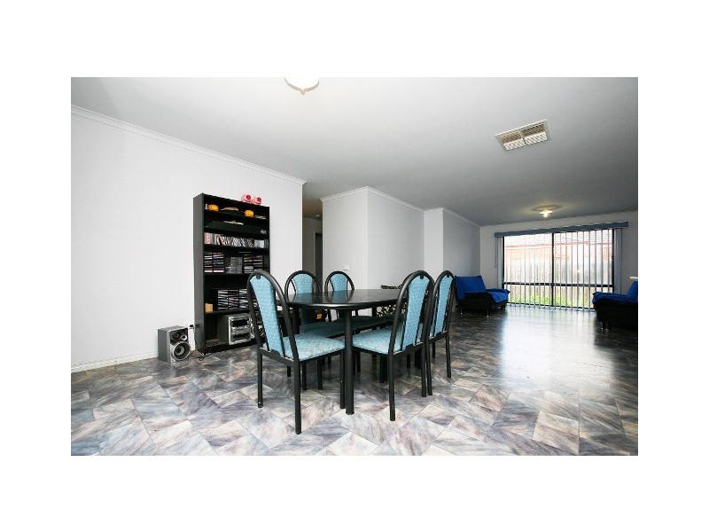 12 Marrowie Place, Taylors Hill VIC 3037