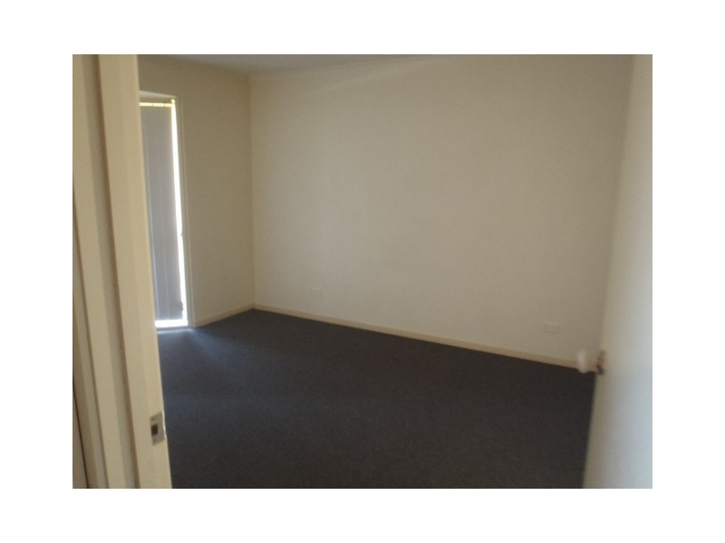 4 Yerrim Lane, Sydenham VIC 3037