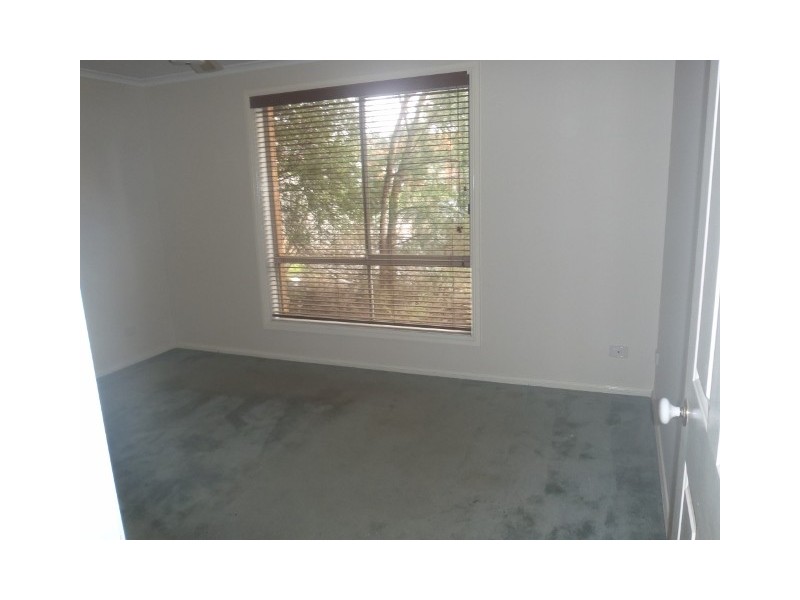 31 Manchester Drive, Sydenham VIC 3037