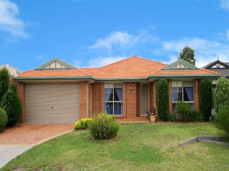 10 Penshurst Court, Hillside VIC 3037