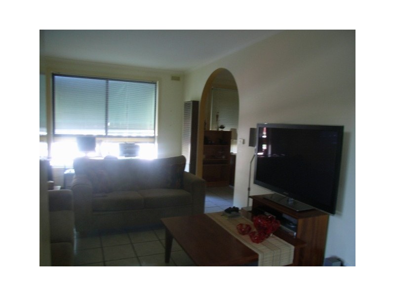 102 Errington Road, St Albans VIC 3021