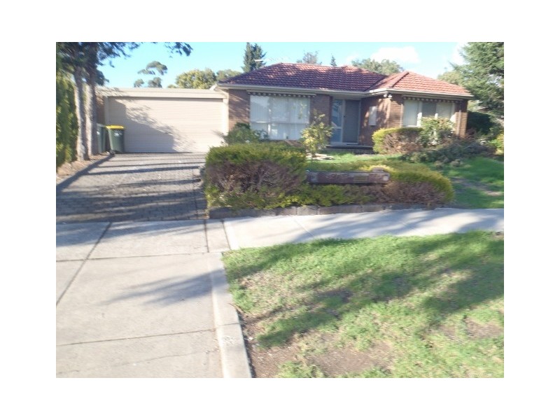 20 Angourie Crescent, Taylors Lakes VIC 3038