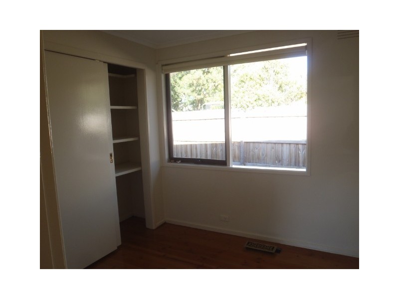 20 Angourie Crescent, Taylors Lakes VIC 3038