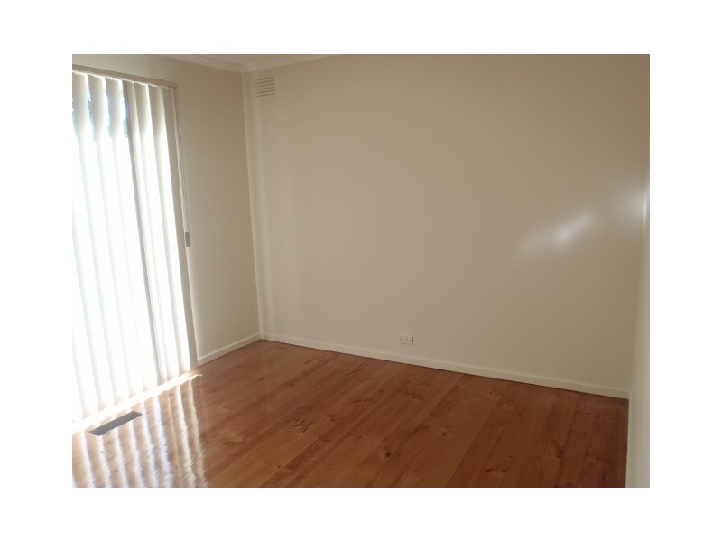 20 Angourie Crescent, Taylors Lakes VIC 3038