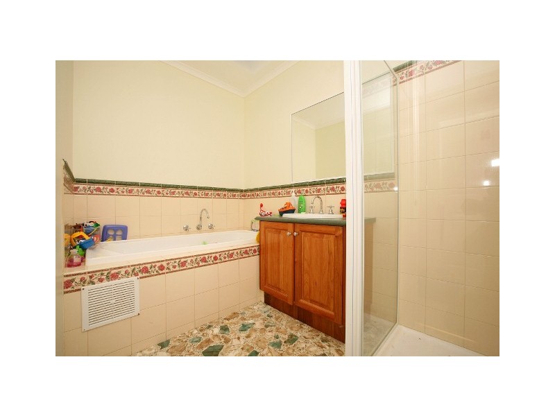 30 Parkview Terrace, Sydenham VIC 3037