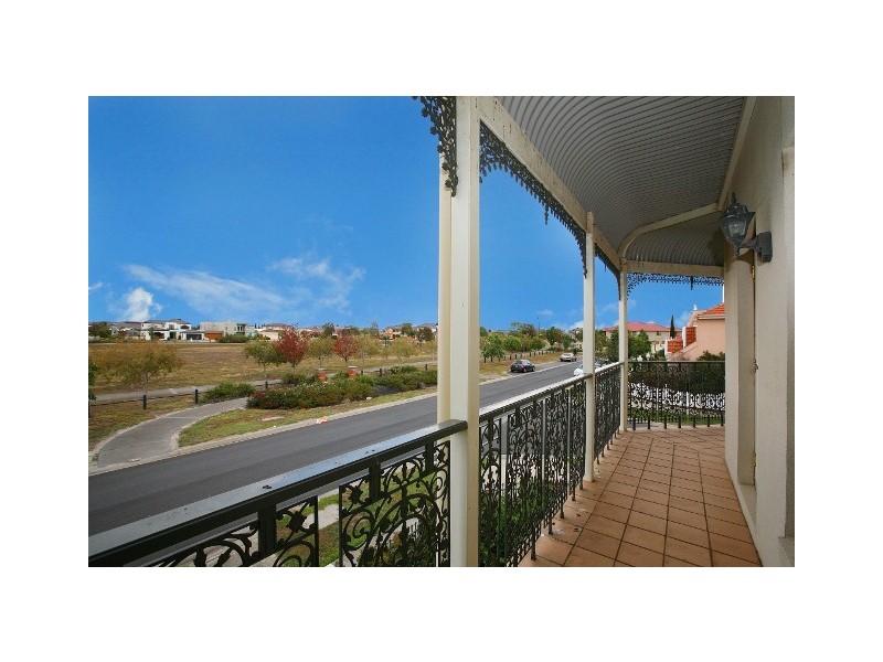 30 Parkview Terrace, Sydenham VIC 3037