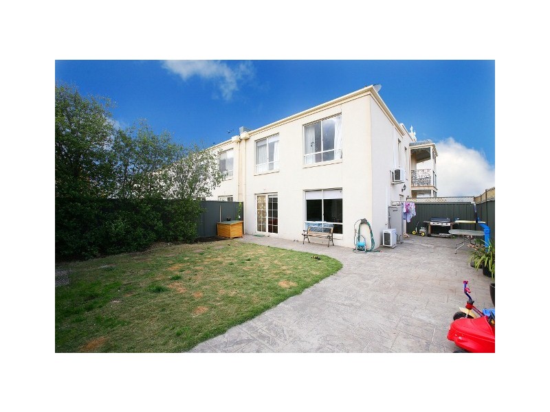 30 Parkview Terrace, Sydenham VIC 3037