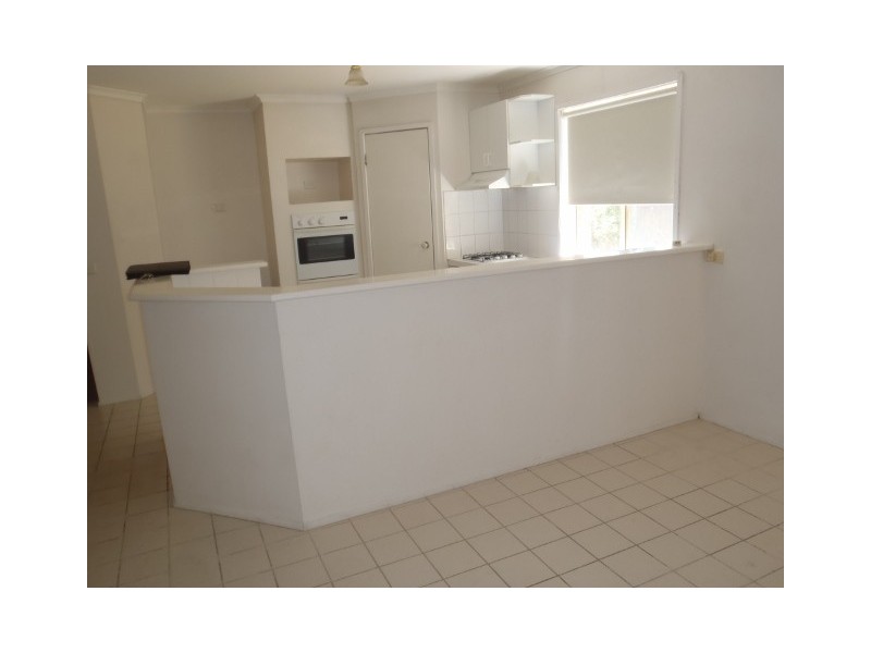 21 Chittenup Bend, Sydenham VIC 3037