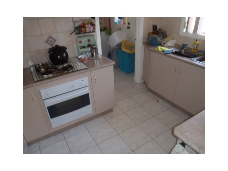 1/16 Milne Court, Delahey VIC 3037