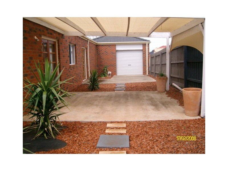 45 Queens Parade, Hillside VIC 3037