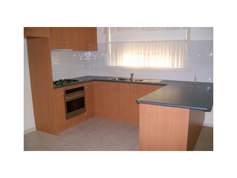 33 Pimelea Crescent, Hillside VIC 3037