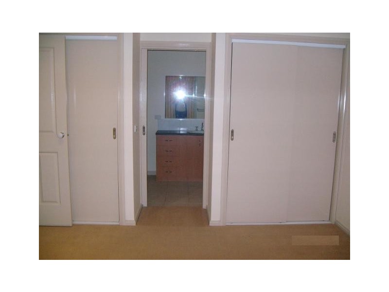 33 Pimelea Crescent, Hillside VIC 3037