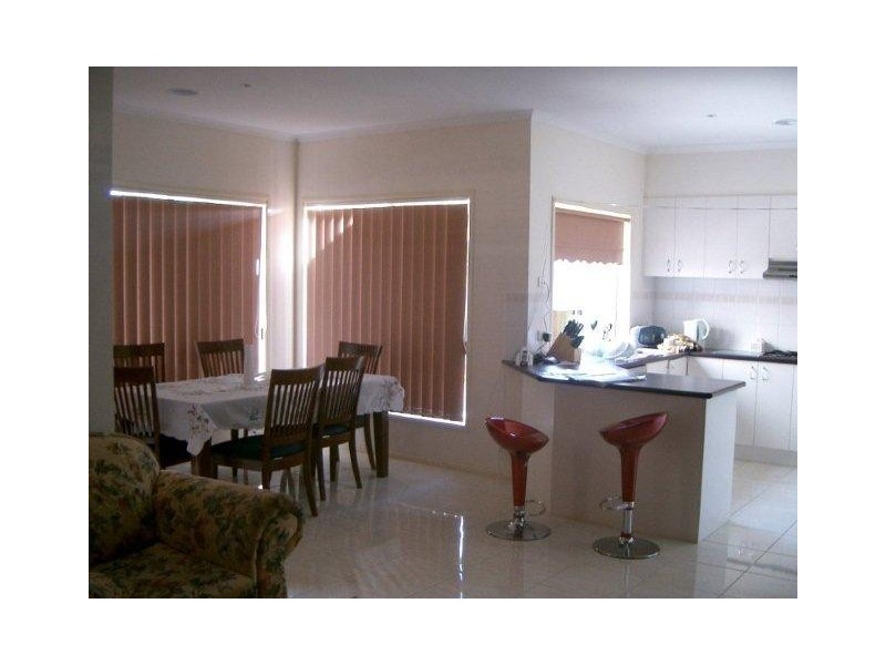 17 French Crescent, Caroline Springs VIC 3023