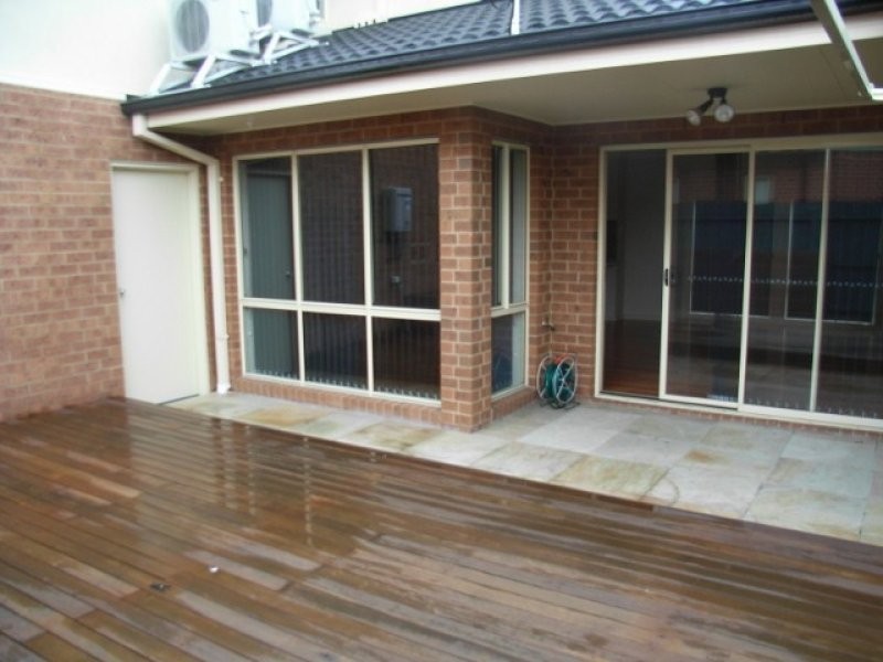 1/149 Roberts Street, Essendon VIC 3040