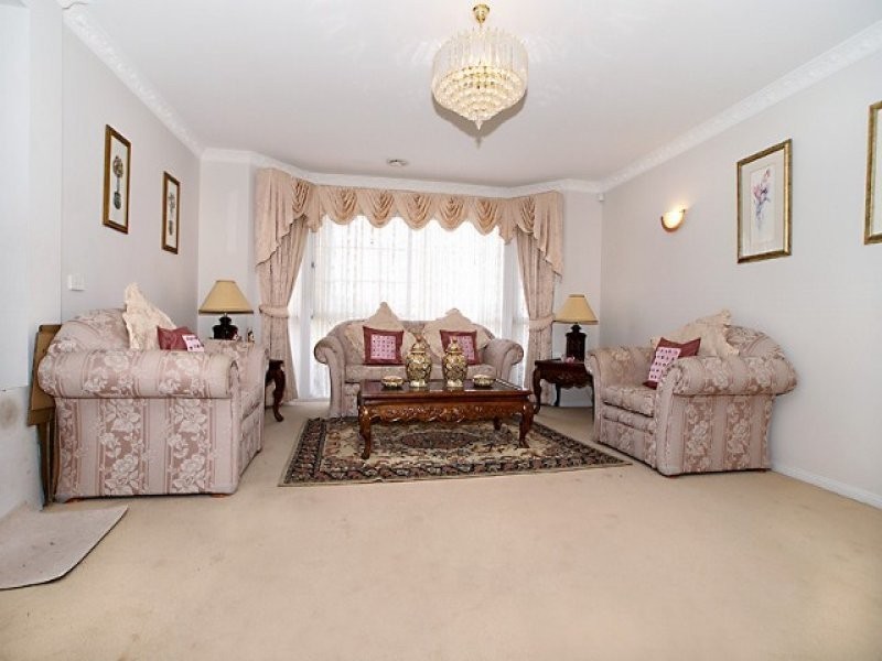 7 Wakelin Crescent, Taylors Lakes VIC 3038