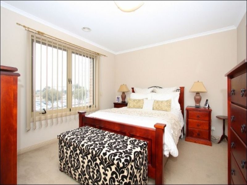 3 Regan Street, St Albans VIC 3021