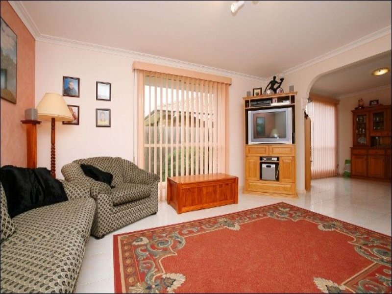 33 Cynthia Court, Hillside VIC 3037