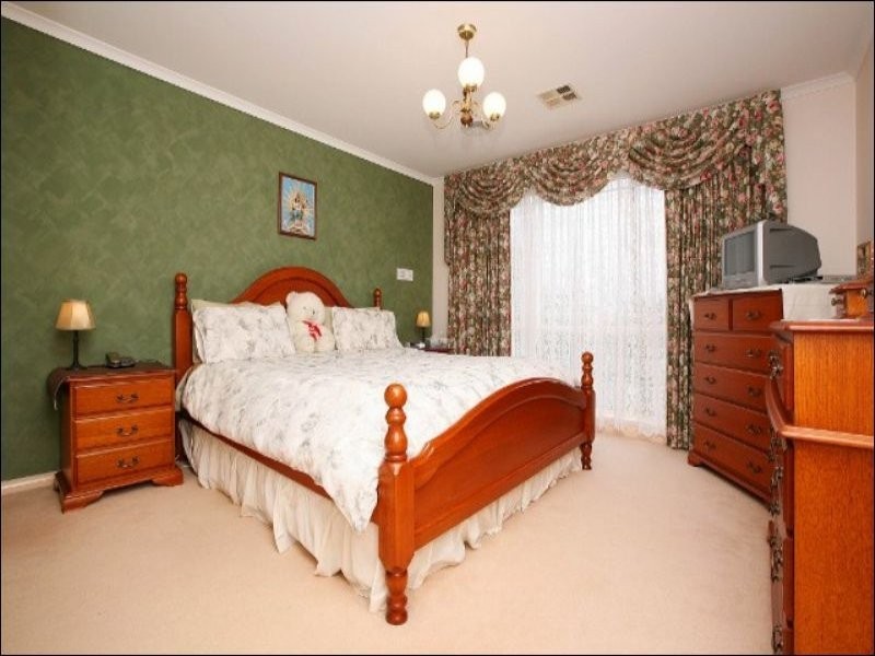 33 Cynthia Court, Hillside VIC 3037