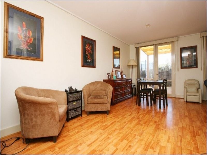 34 Village Avenue, Taylors Lakes VIC 3038
