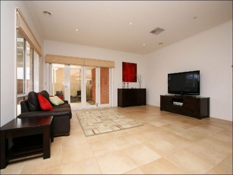 3 Pro Hart Way, Caroline Springs VIC 3023