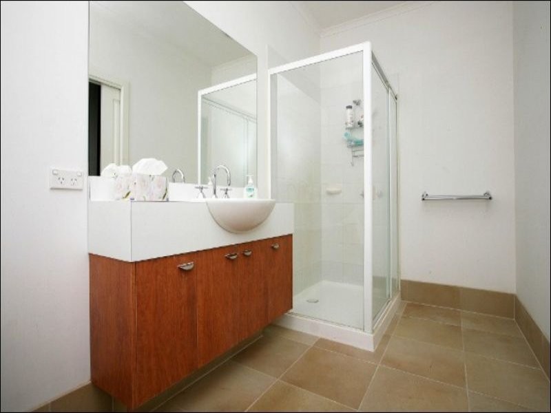 3 Pro Hart Way, Caroline Springs VIC 3023