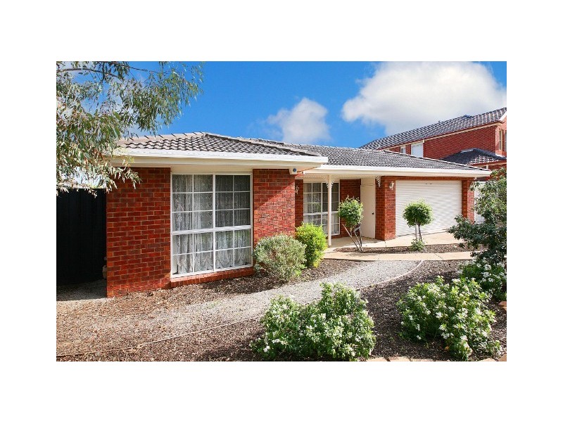 31 Boberrit Wynd, Sydenham VIC 3037