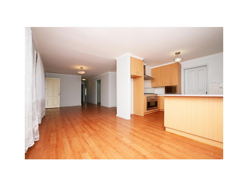 15 Bracknell Place, Deer Park VIC 3023