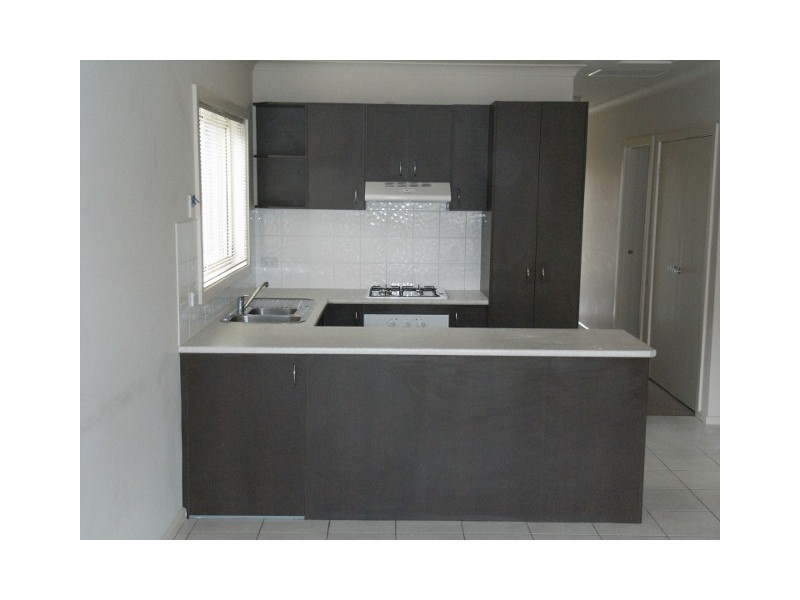 13 Kristian Drive, Hillside VIC 3037