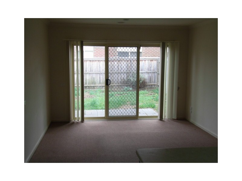 13 Kristian Drive, Hillside VIC 3037