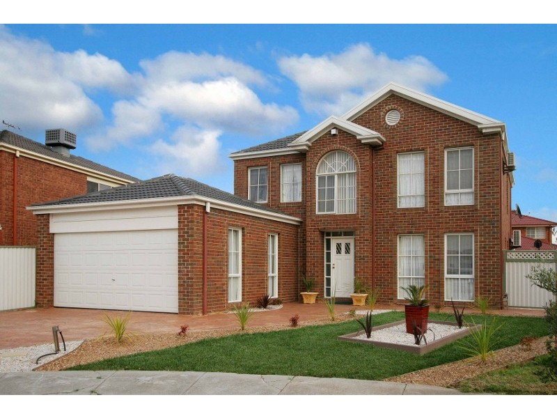 15 Clifton Court, Taylors Lakes VIC 3038