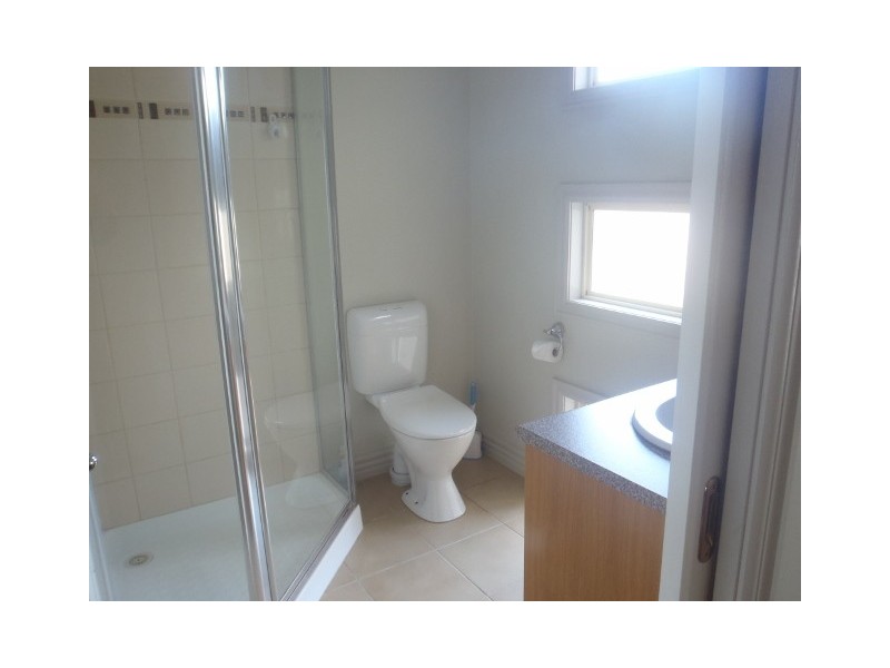 4/6 Lorraine Court, Hillside VIC 3037