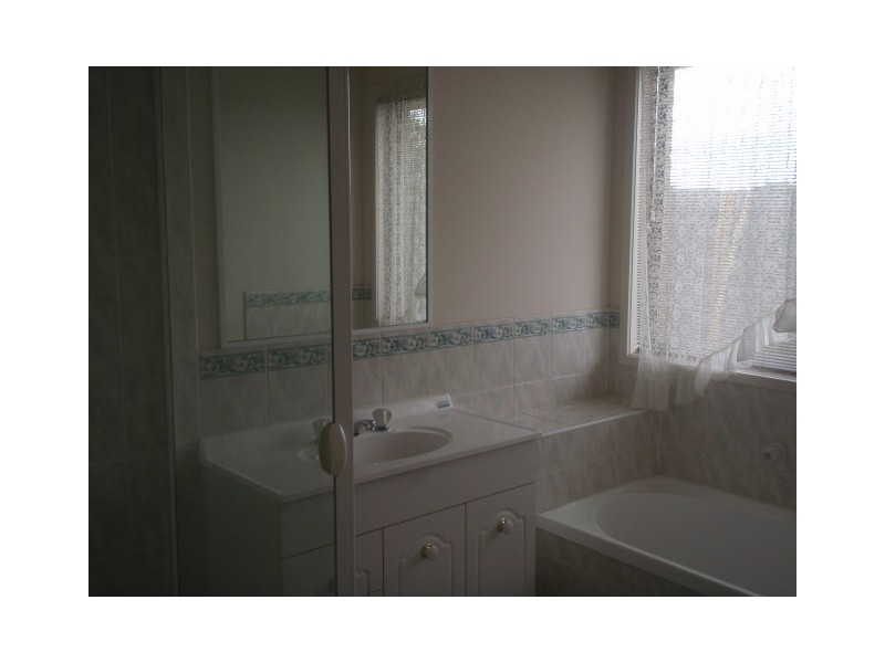 18 Hackett Court, Delahey VIC 3037